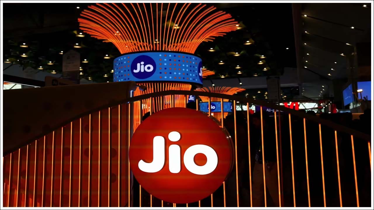 Jio Happy New Year Offer: న్యూఇయర్కు అంబానీ గిఫ్ట్.. ఉచితంగా గూగుల్ జెమిని ప్రోతో సరికొత్త ప్లాన్స్!