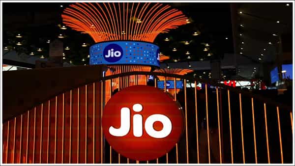 Jio Happy New Year Offer: న్యూఇయర్కు అంబానీ గిఫ్ట్.. ఉచితంగా గూగుల్ జెమిని ప్రోతో సరికొత్త ప్లాన్స్!