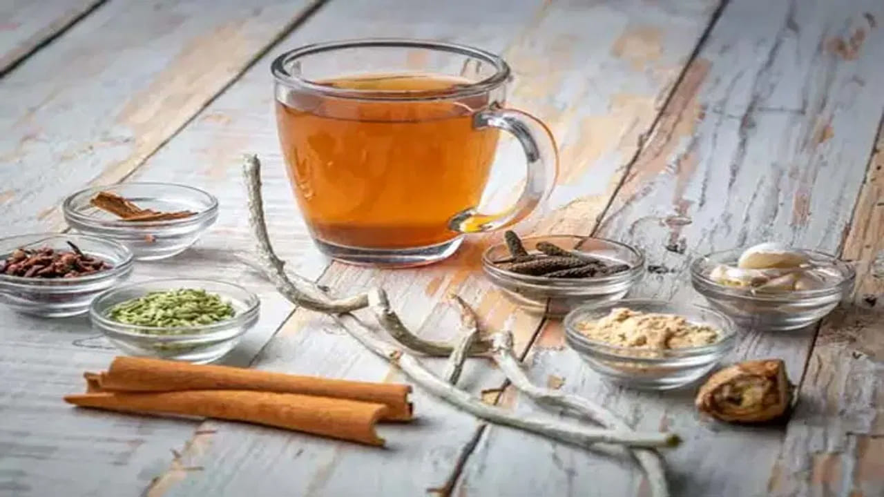 చలికాలంలో రోగనిరోధక శక్తి తగ్గిపోతుంది. దీంతో అనేక రకాల వైరల్ ఇన్ఫెక్షన్స్ బారినపడి చాలా మంది ఇబ్బంది పడుతుంటారు. ముఖ్యంగా జలుబు, దగ్గు సమస్యలతో చాలా మంది సతమతం అవుతుంటారు.