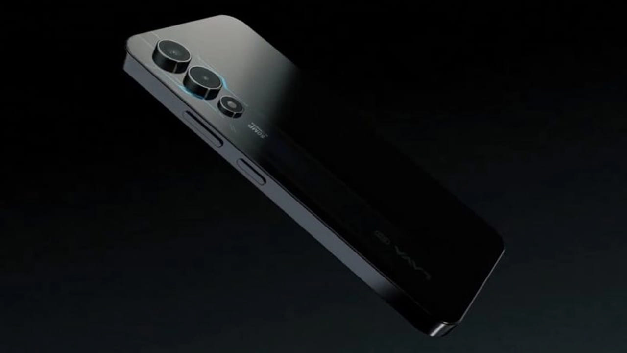 కొత్త స్మార్ట్‌ ఫోన్‌ కొనాలని చూస్తున్నారా? అయితే తక్కువ ధరలో ఎక్కువ ఫీచర్లతో లాంచ్‌ అయిన ఈ ఫోన్‌పై ఓ లుక్కేయండి!