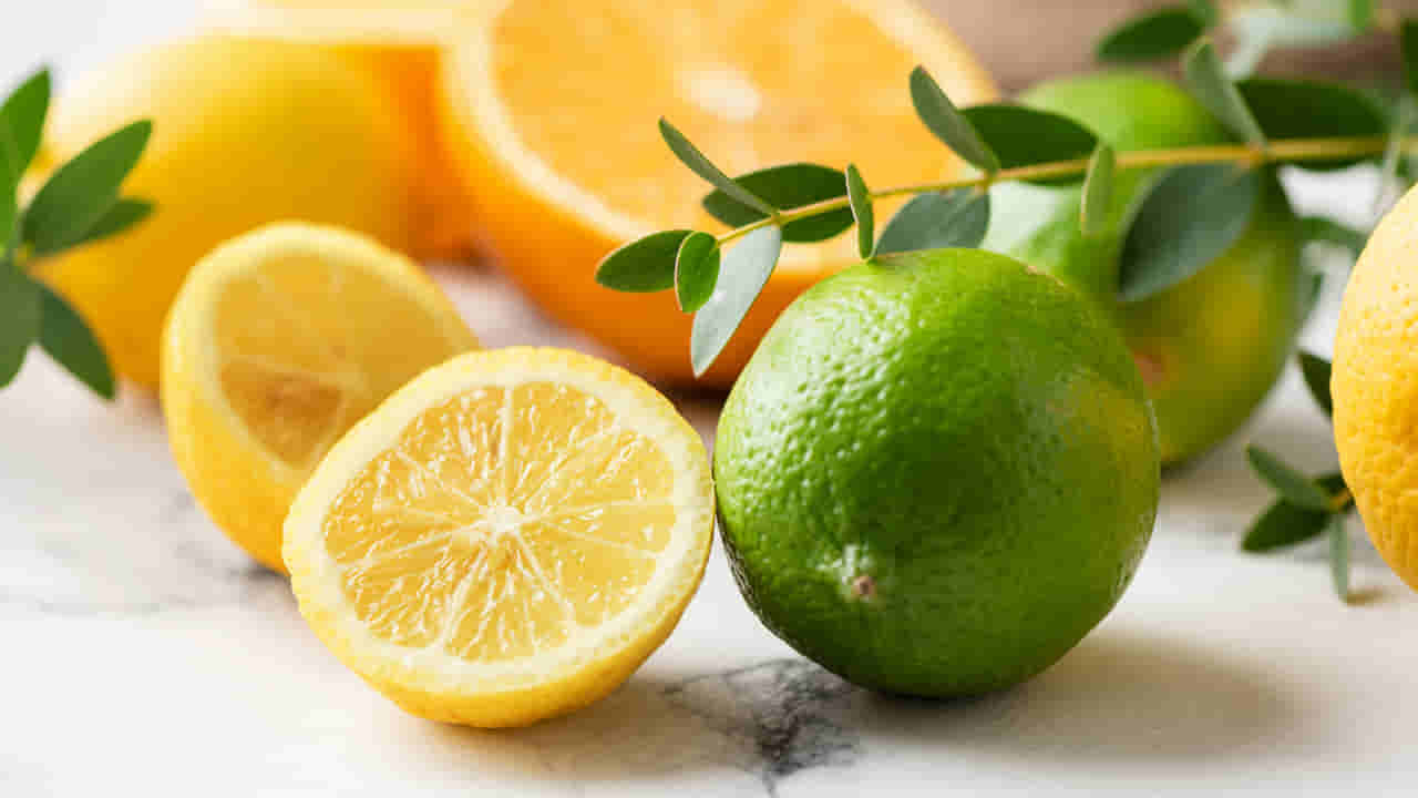 Lemons Storage Tips: ఇలా నిల్వ చేస్తే.. ఎన్ని రోజులైనా నిమ్మకాయలు ఫ్రెష్గా ఉంటాయ్!