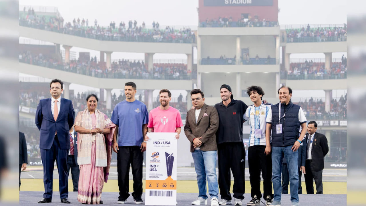 Lionel Messi  : మళ్లీ భారత్‌కు వస్తారా? టీ20 వరల్డ్ కప్ టికెట్‌ను మెస్సీకి బహూకరించిన ఐసీసీ ఛైర్మన్ జై షా