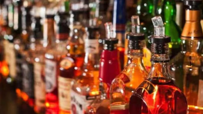 ఆ గ్రామంలో మందు ముట్టుకుంటే మడతడి పోద్ది.! ఉన్నది మన తెలంగాణలోనే.