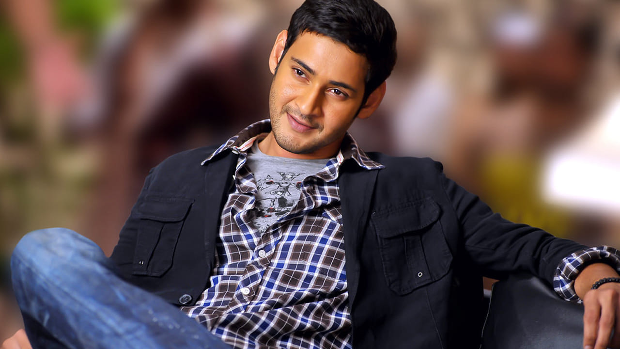 Mahesh Babu : మహేష్ బాబు ఫ్యాన్స్ అత్యుత్సాహం.. థియేటర్ ముందు రచ్చ..