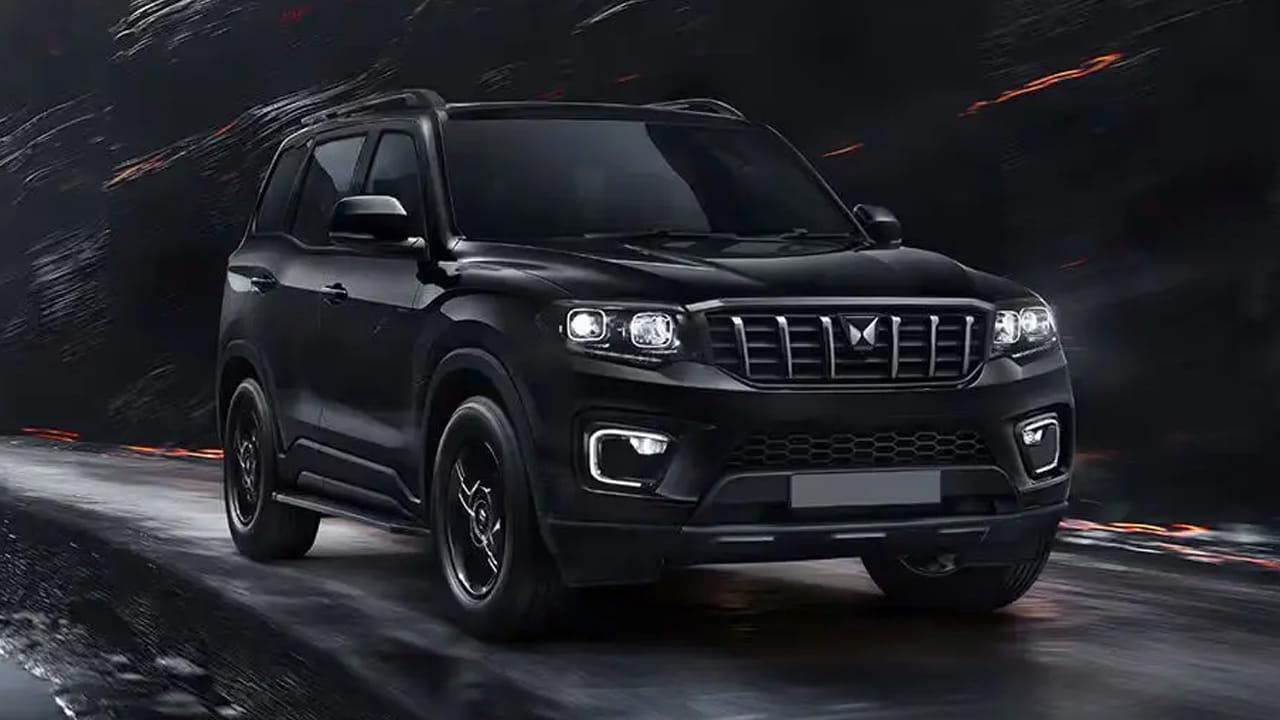 మహీంద్రా స్కార్పియో N కి ఒక ప్రధాన మిడ్-లైఫ్ అప్‌డేట్ ఇవ్వడానికి సన్నాహాలు చేస్తోంది. ఫేస్‌లిఫ్ట్ 2026 ప్రారంభంలో ప్రారంభించనుందని భావిస్తున్నారు. 2022లో ప్రారంభించినప్పటి నుండి స్కార్పియో N త్వరగా మహీంద్రా  బలమైన వాహనాలలో ఒకటిగా మారింది. స్కార్పియో బ్రాండ్  మొత్తం అమ్మకాలకు గణనీయంగా దోహదపడింది. SUV విభాగంలో కంపెనీ బలమైన పట్టును ఏర్పరచుకోవడానికి కూడా ఈ SUV సహాయపడింది. రాబోయే ఫేస్‌లిఫ్ట్ పూర్తిగా కొత్త డిజైన్ కంటే ఫీచర్లు, కొత్త టెక్నాలజీ, మరింత ప్రీమియం అనుభూతిపై ఎక్కువ దృష్టి పెడుతుంది.