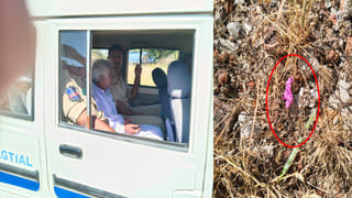 ఓటు వేసేందుకు వెళ్లి.. బ్యాలెట్ పేపర్లను కసపస నమిలి మింగేసిన మందుబాబు!