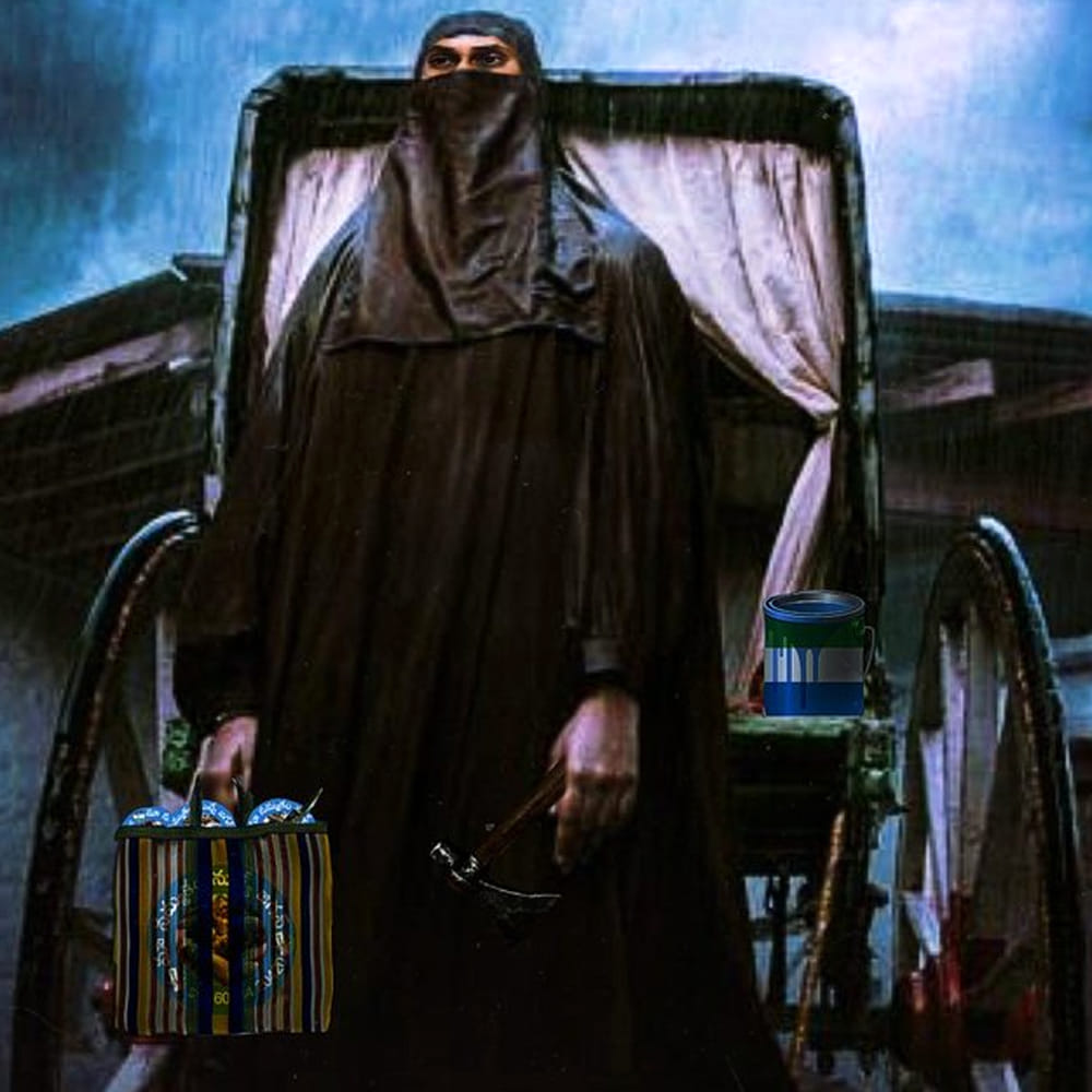 ఈ సినిమా మంచి విజయాన్ని అందుకుంది. అలాగే సినిమాలో ప్రతి సీన్ వణికిస్తోంది. చిన్న సినిమాగా వచ్చిన ఈ మూవీ భారీ హిట్ అందుకుంది. ఇక ఈ సినిమాలో దెయ్యంగా నటించిన హీరోయిన్ ముఖాన్ని మాత్రం చూపించకుండా కవర్ చేశారు. కేవలం బుర్ఖాలో మాత్రమే దెయ్యం కనిపిస్తుంటుంది. అయితే ఈ సినిమాలో నటించిన దెయ్యం ఎవరు అని చాలా మంది గూగుల్ లో గాలించారు.