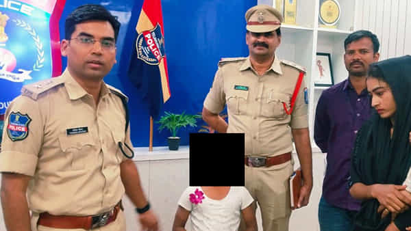 Hyderabad: డియర్ పొలీస్.. కొంచెం కమ్యూనికేషన్ పంచుకోండయ్యా..!
