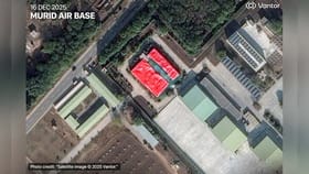 మురిద్ ఎయిర్‌బేస్‌ను టార్పాలిన్‌తో కప్పి ఏం చేస్తున్నారు..?