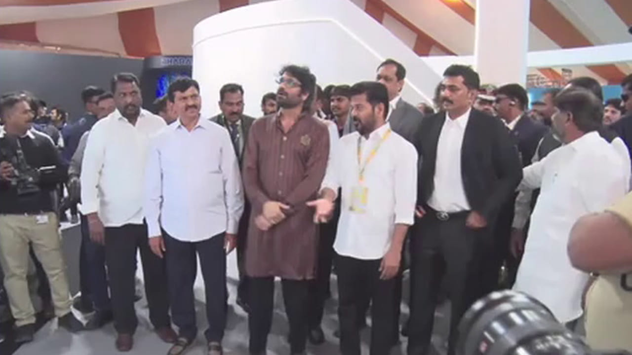 Telangana: తెలంగాణ ప్రభుత్వ విజన్లో మేము భాగమవుతాం -అక్కినేని నాగార్జున Telangana: తెలంగాణ ప్రభుత్వ విజన్లో మేము భాగమవుతాం -అక్కినేని నాగార్జున