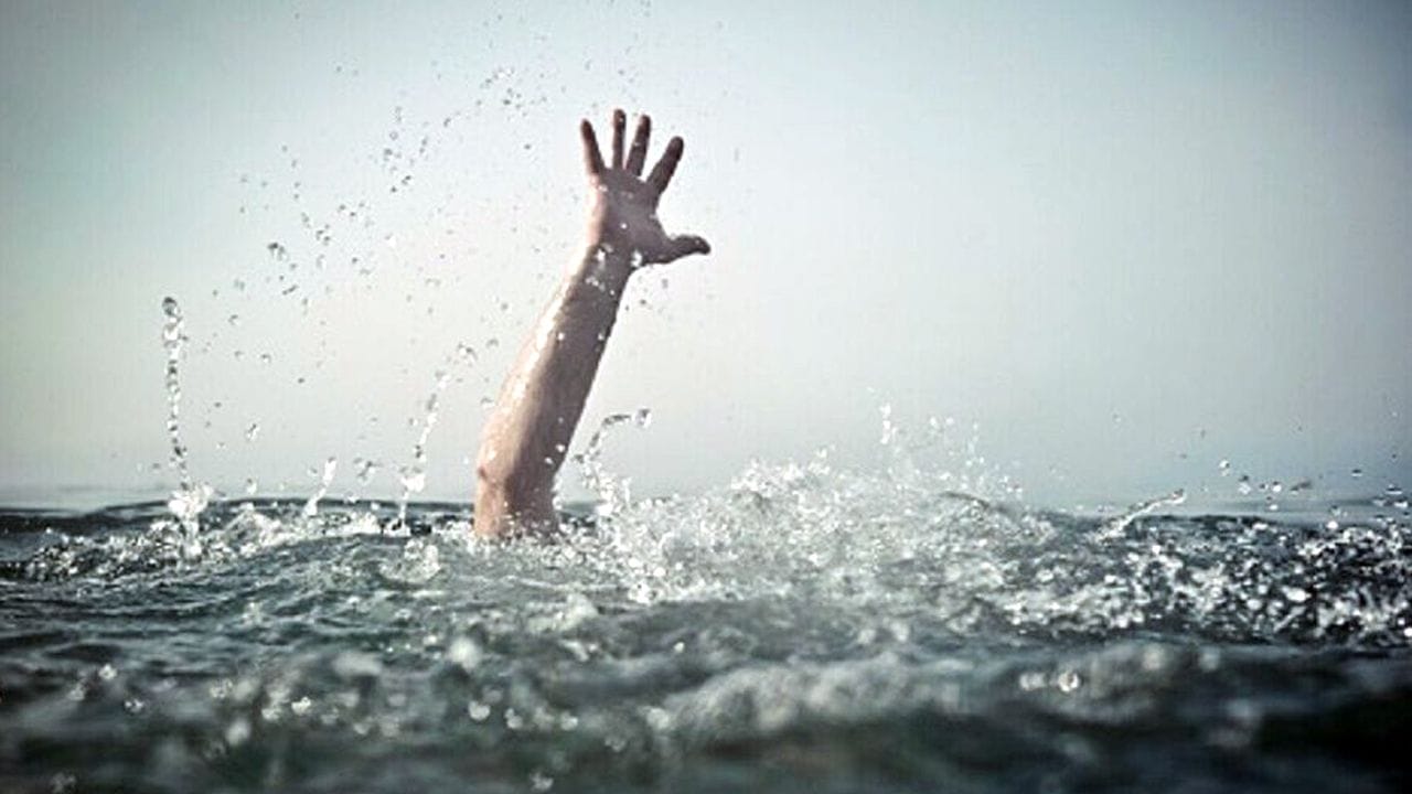 Andhra News: అయ్యో ఎంతకష్టమొచ్చిందో పాపం.. ఇద్దరు పిల్లలను కాల్వలో తోసి.. తల్లి ఆత్మహత్య!