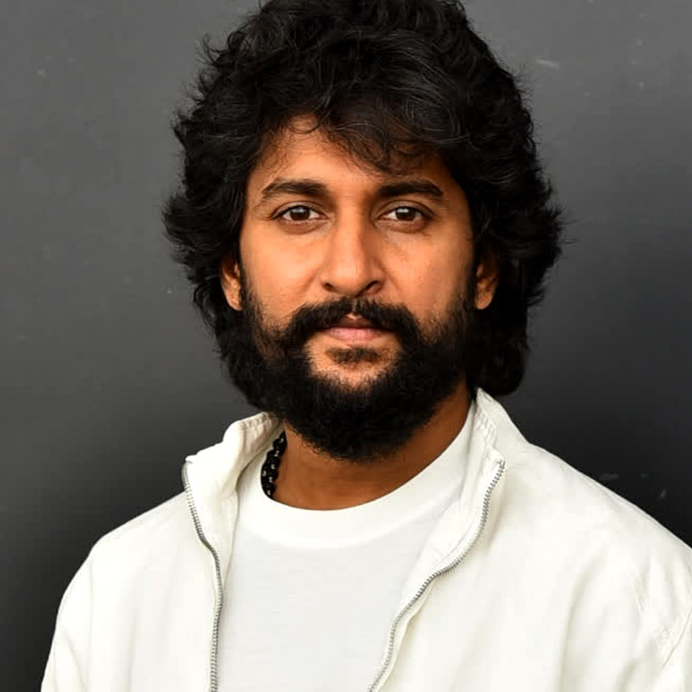 ఇక ఇప్పుడు ది ప్యారడైజ్ అనే సినిమాతో ప్రేక్షకుల ముందుకు రానున్నారు. మాస్ డైరెక్టర్ శ్రీకాంత్ ఓదెల దర్శకత్వంలో ఈ సినిమా తెరకెక్కుతుంది. గతంలో శ్రీకాంత్ ఓదెల నానితో కలిసి దసరా అనే సినిమా చేశారు. ఆ మాస్ యాక్షన్ ఎంటర్టైనర్ కూడా భారీ విజయాన్ని అందుకుంది. ఇక ఇప్పుడు మరోసారి ఈ ఇద్దరి కాంబోలో రాబోతున్న సినిమా కావడంతో ఈ సినిమా పై భారీ అంచనాలు క్రియేట్ అయ్యాయి.