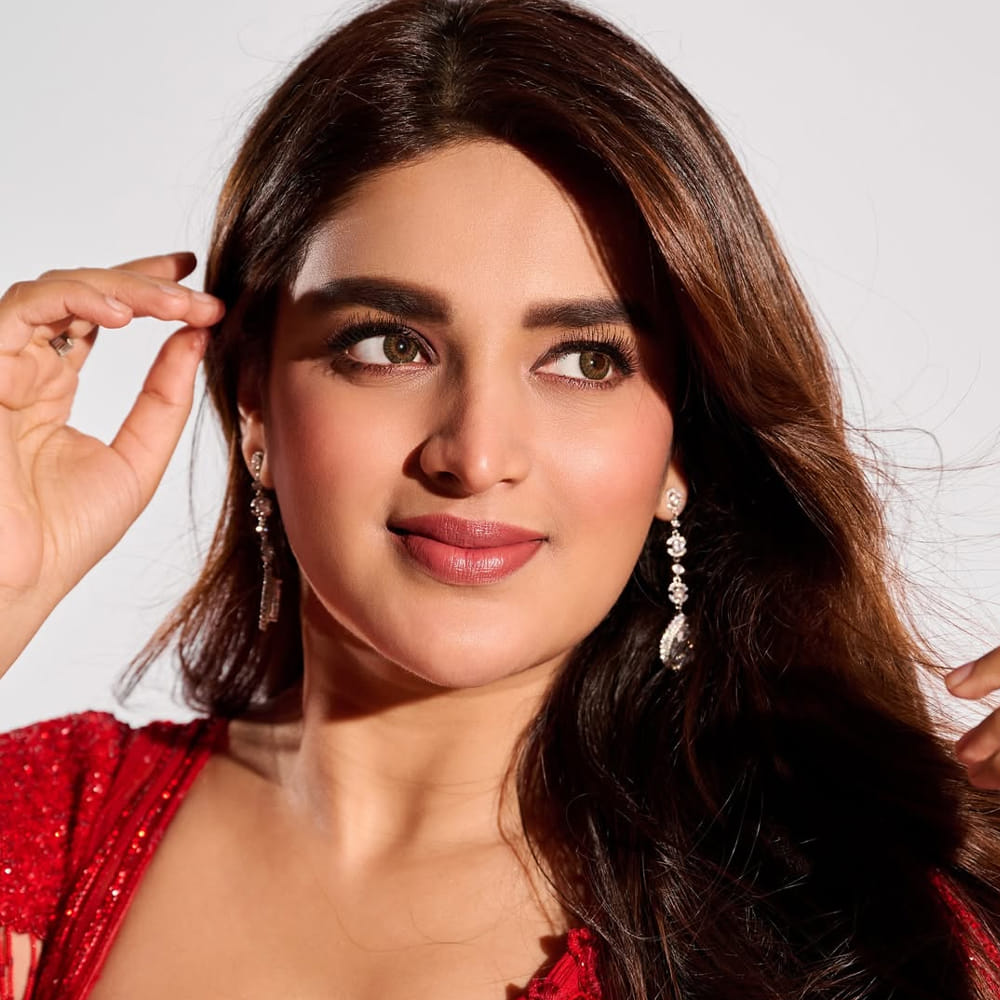 ఈ చిత్రాన్ని సంక్రాంతి కానుకగా జనవరి 9న విడుదల చేయనున్నారు. డైరెక్టర్ మారుతి దర్శకత్వం వహిస్తున్న ఈ హార్రర్ కామెడీ డ్రామాలో నిధి అగర్వాల్, మాళవిక మోహనన్, రిద్ధి కుమార్ హీరోయిన్లుగా నటిస్తున్నారు. శనివారం రాత్రి జరిగిన ప్రీ రిలీజ్ ఈవెంట్ లో మార్మోగిపోయింది. 