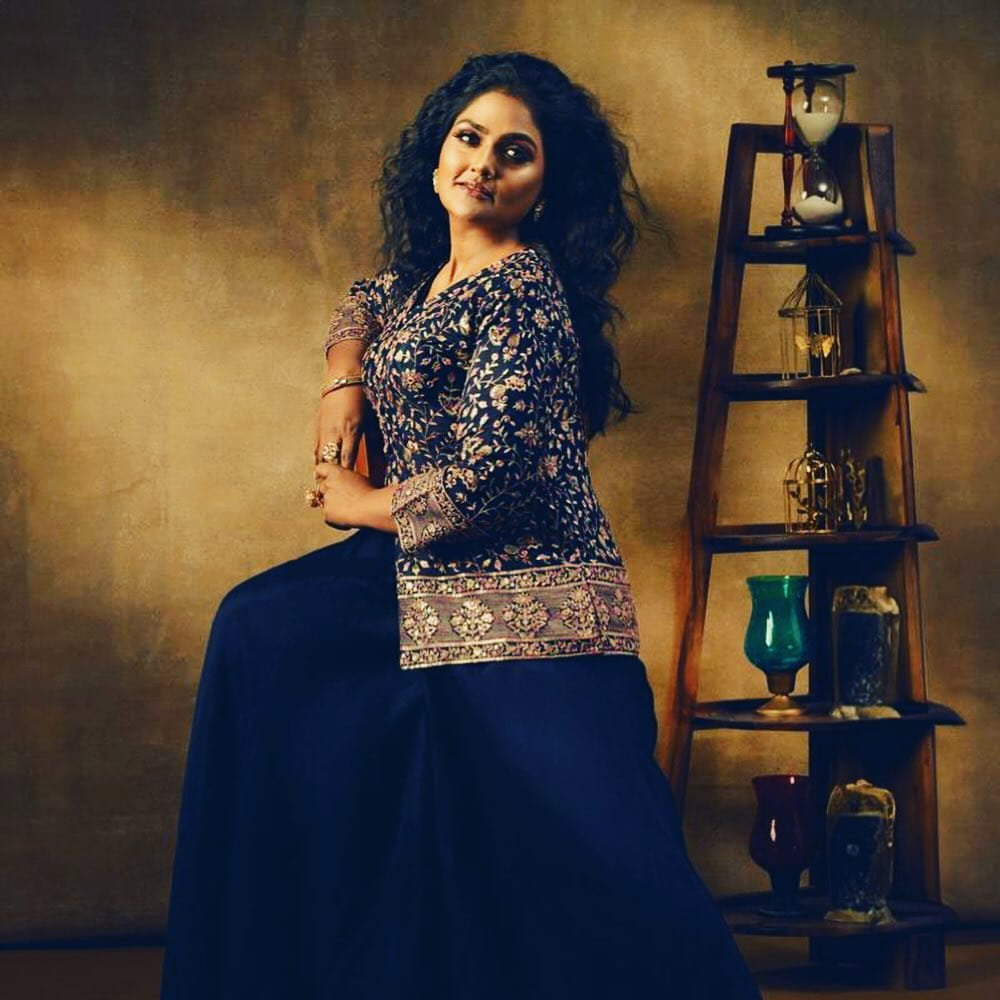 తెలుగులో ముద్దుల మావయ్య, నారీ నారీ నడుమ మురారి, స్టూవర్టుపురం పోలీస్ స్టేషన్, కొబ్బరి బోండాం, డిటెక్టివ్ నారద, అత్తింట్లో అద్దె మొగుడు వంటి సినిమాల్లో నటించింది. మెగాస్టార్ చిరంజీవి, రాజేంద్రప్రసాద్ వంటి స్టార్ హీరోలతో స్క్రీన్ షేర్ చేసుకుంది. 