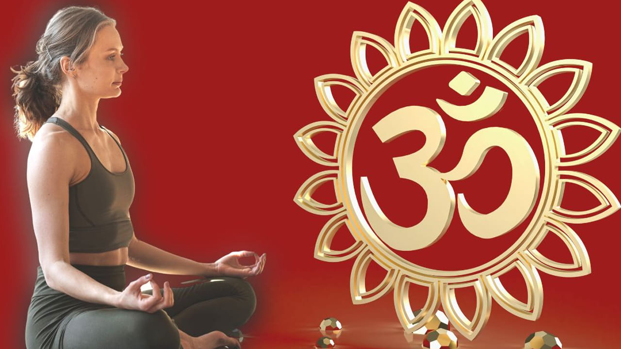 ఓం అనే మంత్రాన్ని క్రమం తప్పకుండా జపించడం  వలన ఇది మీ భావోద్వేగ స్థితిని తిరిగి పునరుద్ధరిస్తుంది. అలాగే క్రమం తప్పకుండా జపించడం వలన మీ భావోద్వేగాలు సమతుల్యం అవుతాయి, మీకు అంతర్గత శాంతి లభిస్తుంది. అలాగే, ఇది మీ దృష్టిని మెరుగు పరచడంలో కీలకంగా వ్యవహరిస్తుంది.