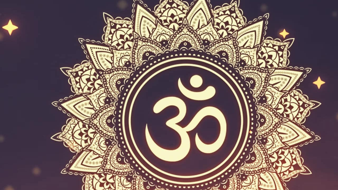 ఇది మనసుకు, చాలా హాయినిస్తుంది. అదే విధంగా మానసిక ప్రశాంతతను కలుగజేస్తుంది. అయితే దీనిని జపించడం ఎలా అనే డౌట్ చాలా మందిలో ఉంటుంది. కానీ దీని కోసం ఎలాంటి శిక్షణ లేకుండా, కేవలం నిశ్శబ్ద వాతావరణంలో సౌకర్యంగా, నిటారుగా కూర్చొని, జపించాలంట. 