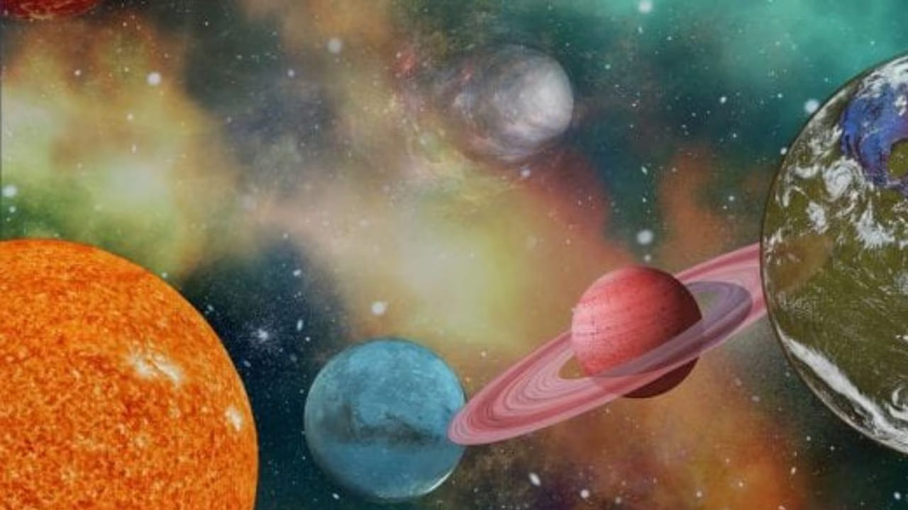 దీనికి కొన్ని పరిహారాలు పాటించడం, గ్రహ దోష నివారణ చేయించుకోవడం వలన సంతానంలోని సమస్యలు తొలిగిపోతాయి.  కీడు గ్రహాల దృష్టి ఎక్కువ ఉండటం, నాగ దోషం,  పుత్ర దోషం వంటి సమస్యలు ఉన్నవారు సంతాన సమస్యలు ఎక్కువగా ఎదుర్కొంటారంట.  ముఖ్యంగా రాహు, కేతువుల దోషం, కుజుడు శత్రు స్థానంలో ఉండటం ఇలాంటి సమస్యల వలన ఒక్క సంతానం వద్దే ఆగిపోతుంది. అంతే తప్ప ఒక్కరే సంతానం ఉండటం అరిష్టం, అశుభం కాదు అని చెబుతున్నారు జ్యోతిష్య శాస్త్ర పండితులు.