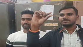 వరించిన అదృష్టం.. ఒక్కరోజులోనే కోటీశ్వరులైన ఇద్దరు మిత్రులు