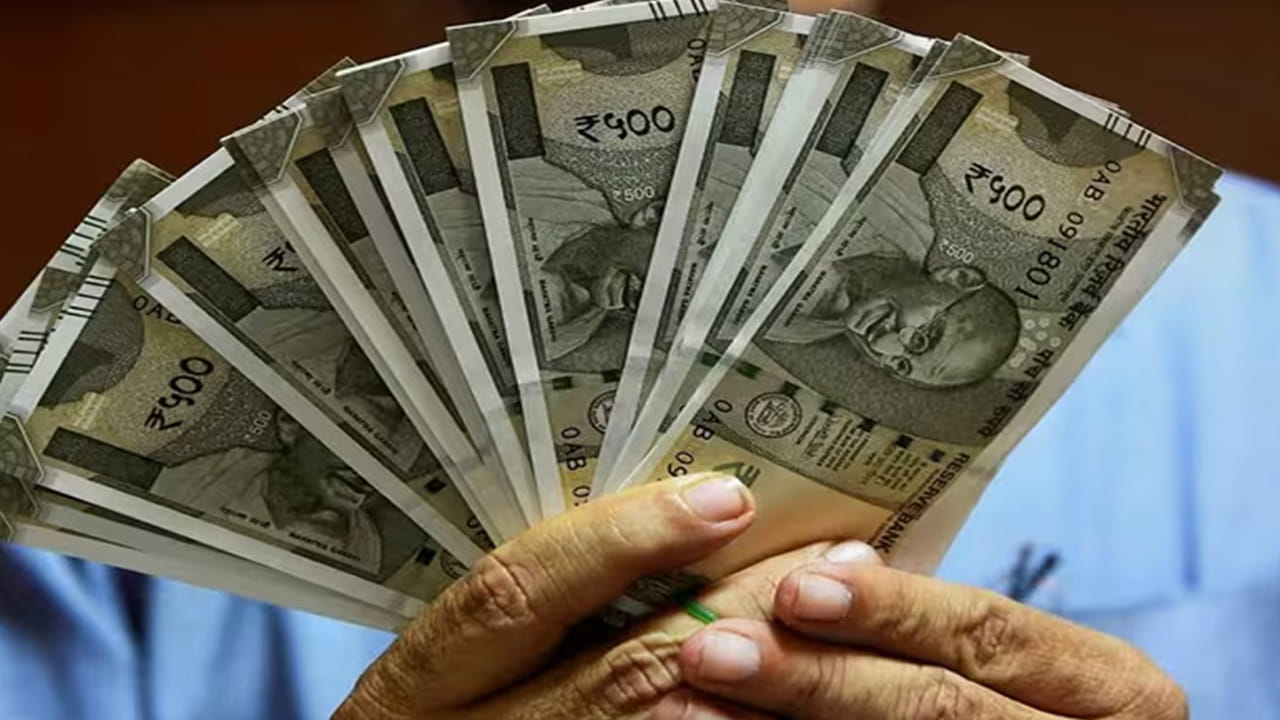 పెన్షన్‌ తీసుకునేవారికి గుడ్‌న్యూస్.. కేంద్రం నుంచి కీలక ఆదేశాలు.. ఇకపై ప్రతీ నెలా..