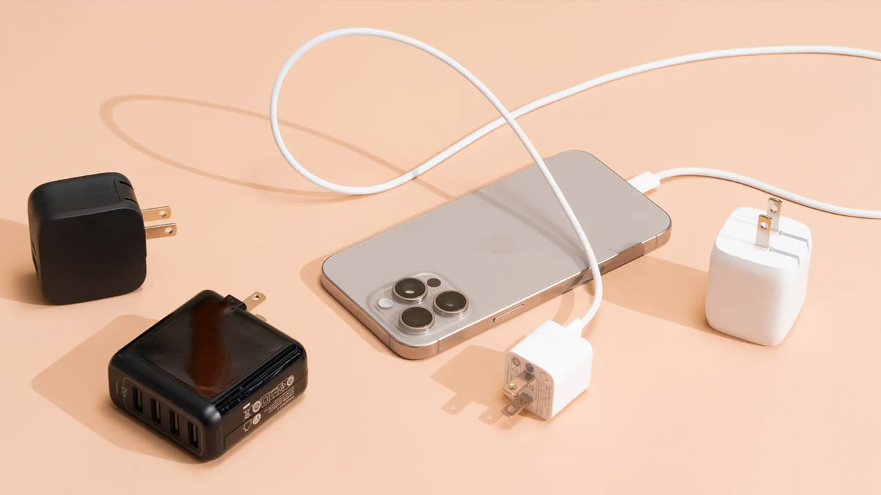 Technology Tips: మీరు వాడుతున్న ఫోన్ ఛార్జర్ నకిలీదా..? లేక ఒరిజినల్దా? ఈ చిట్కాలతో ఎవరైనా ఈజీగా కనిపెట్టొచ్చు..