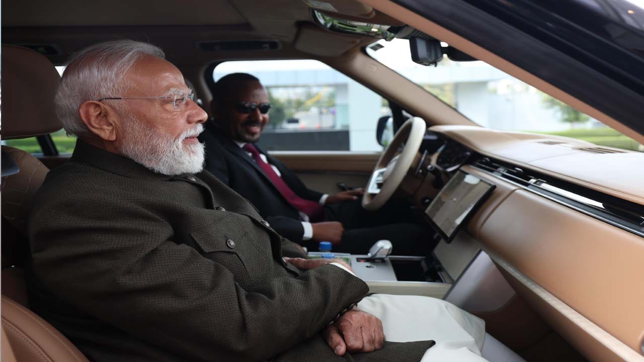 ఇథియోపియాలో ప్రధాని మోదీకి అనుకోని ఘటన.. స్వయంగా కారులో హోటల్కు తీసుకెళ్లిన ఆ దేశ ప్రధాని!