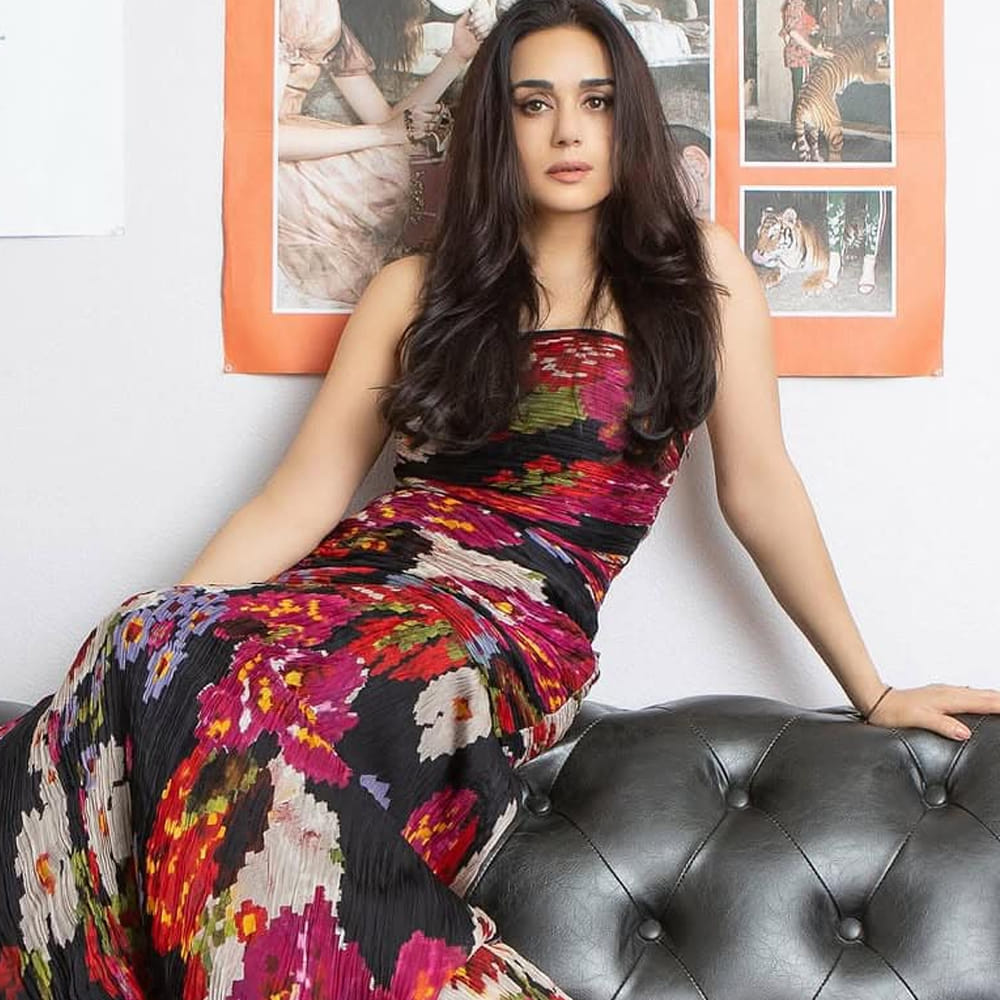 ప్రీతి 2009లో 34వ వసంతంలోకి అడుగు పెట్టింది. తన పుట్టిన రోజును మరింత ప్రత్యేకంగా మార్చుకునే క్రమంలో ఒక గొప్ప నిర్ణయం తీసుకుంది. అదే 34 మంది అనాథ బాలికలను దత్తత తీసుకోవాలనుకోవడం. ఈ అమ్మాయిలందరి బాధ్యత తనదేనని, సంవత్సరానికి రెండుసార్లు వారిని కలవడానికి రిషికేశ్‌కు వస్తానని కూడా అప్పట్లో ప్రీతి చెప్పింది.