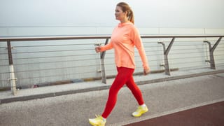 పళ్లు తోమితే చాలు అనుకుంటున్నారా..? అసలు ఎంత సేపు, ఎలా బ్రష్ చేయాలో తెలుసుకోండి..