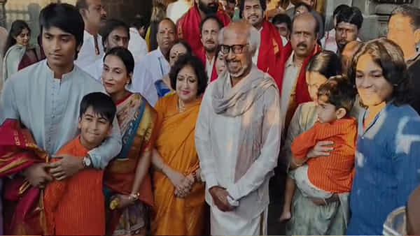 Rajinikanth : వెంకన్న సన్నిధిలో సూపర్ స్టార్ రజినీకాంత్.. కుటుంబంతో కలిసి శ్రీవారి దర్శనం..