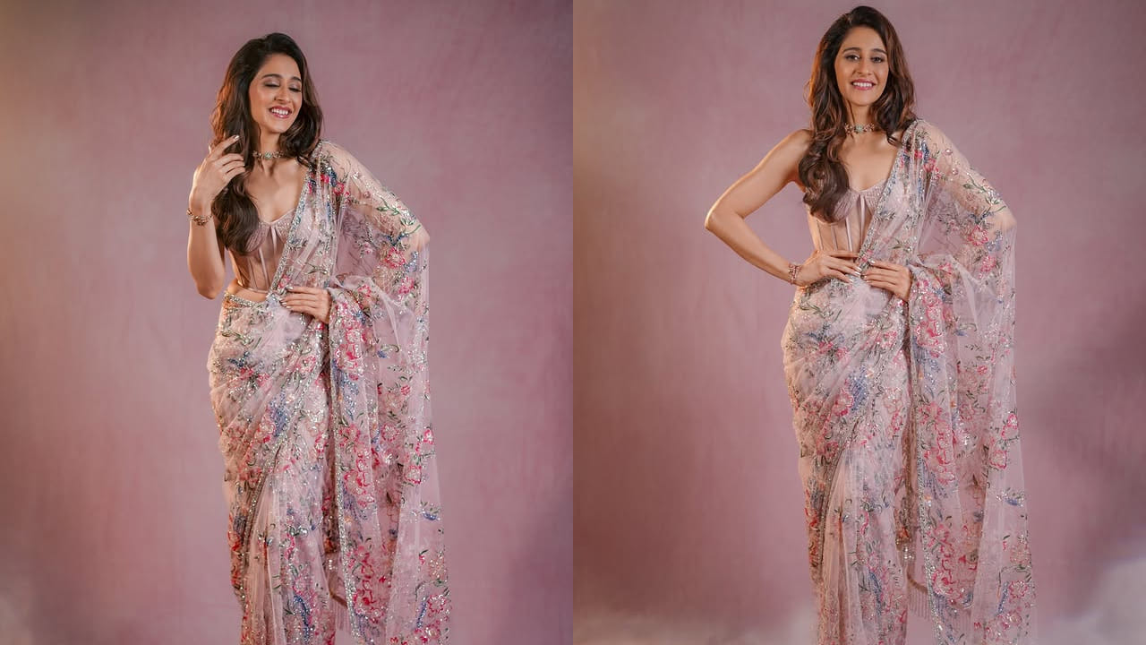 ఈ మూవీ తర్వాత ఈ బ్యూటీకి వరసగా అవకాశాలు తలుపుతట్టాయి. దీంతో సుబ్రమణ్యం ఫర్ సేల్, సౌఖ్యం, కొత్త జంట, రోటీన్ లవ్ స్టోరీ, ఇలా చాలా సినిమాల్లో హీరోయిన్, కొన్ని సినిమాల్లో సెకండ్ హీరోయిన్గా నటించి, తన కంటూ స్పెషల్ ఇమేజ్ క్రియేట్ చేసుకుంది ఈ చిన్నది.