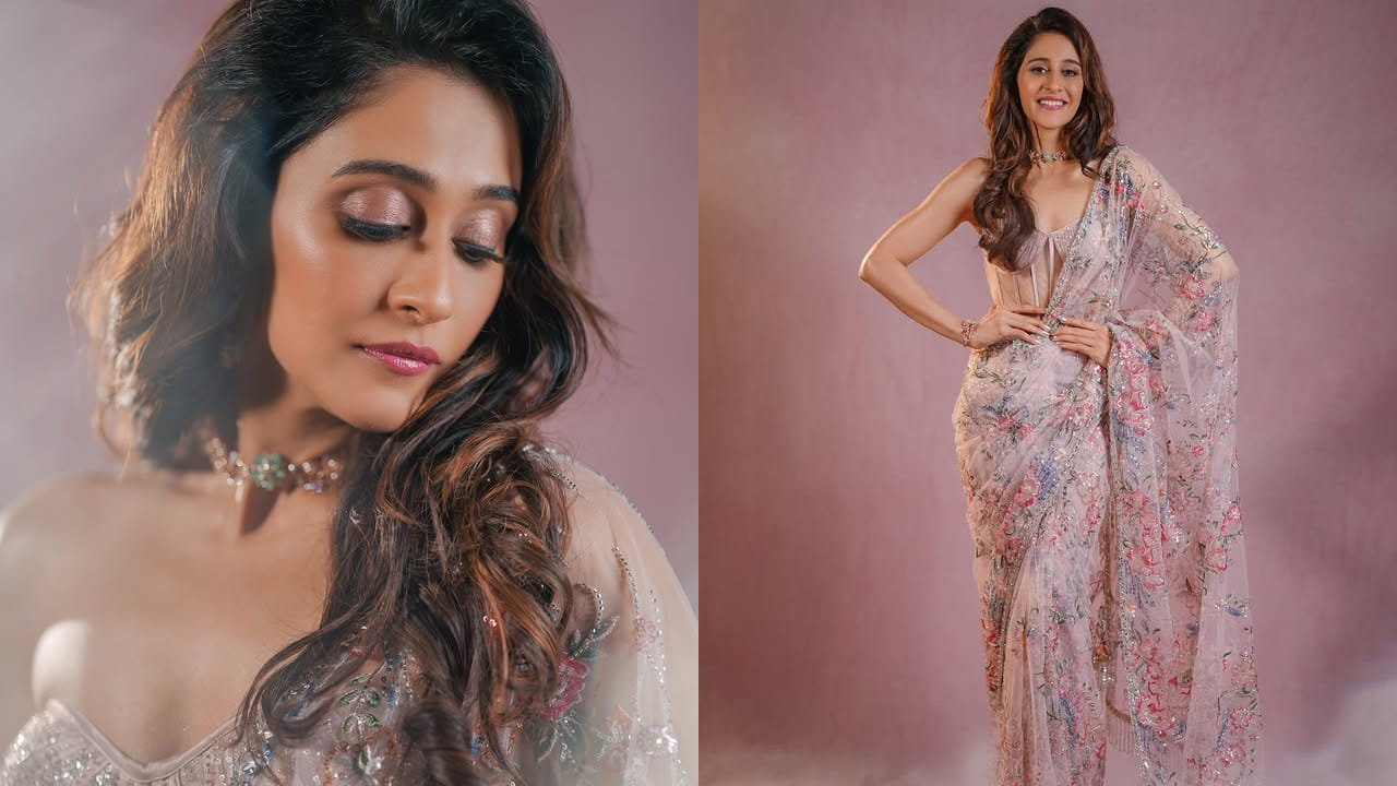 ఇక ఈ మధ్య ఈ ముద్దుగుమ్మ సోషల్ మీడియాలో చాలా యాక్టివ్గా ఉంటుంది. ఈ బ్యూటీ ఎప్పుడూ నెట్టింట తన అందాలతో సందడి చేస్తుంది. తాజాగా ఈ బ్యూటీ తన ఇన్ స్టాలో క్యూట్ ఫొటోస్ షేర్ చేసింది.