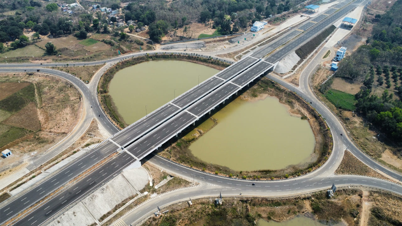 Andhra: ఏపీవాసులకు ఎగిరిగంతేసే వార్త.. ఇకపై అక్కడి 12 గంటల ప్రయాణం కాదు.. కేవలం 5 గంటల్లోనే.!