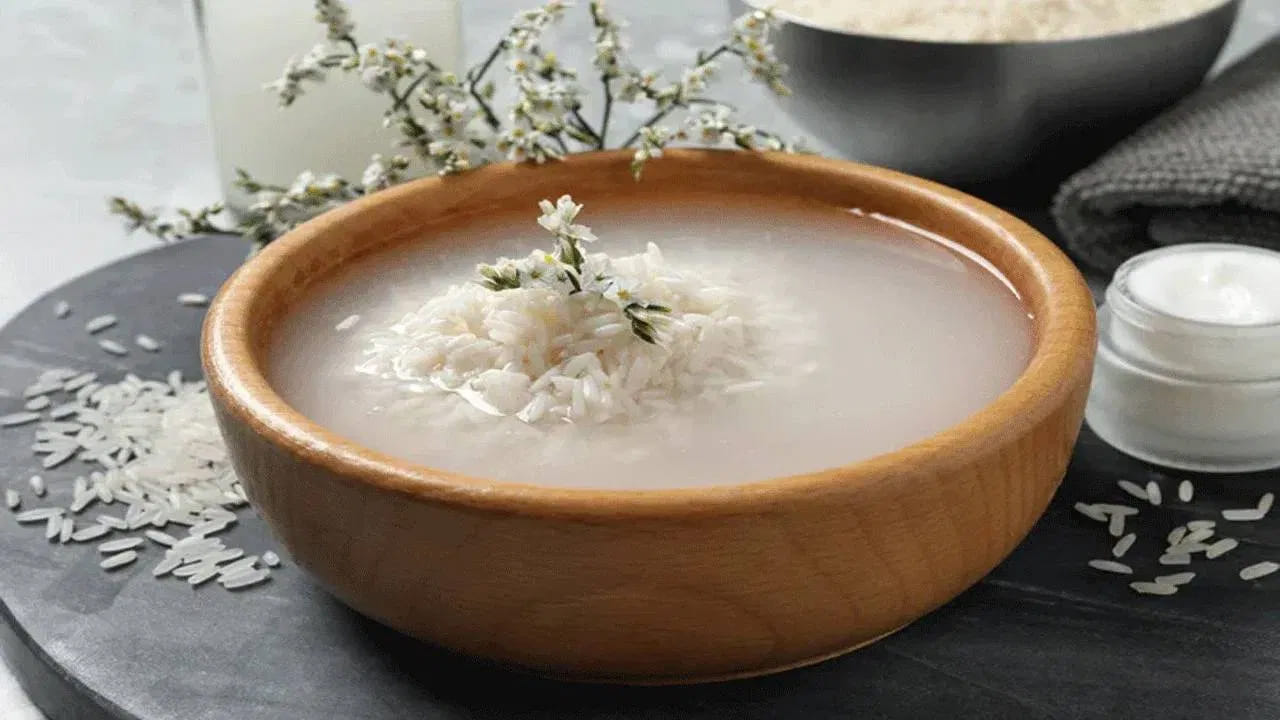 శీతాకాలంలో ఆరోగ్యంగా ఉండటం పెద్ద సవాలే. ఈ సీజన్‌లో ఏం తింటున్నారో, ఏం తాగున్నారో అనే దానిపై కూడా మీ ఆరోగ్యం ఆధారపడి ఉంటుంది. ఈ సీజన్‌లో ఆరోగ్యానికి మాత్రమే కాకుండా చర్మానికి అదనపు జాగ్రత్తలు అవసరం.