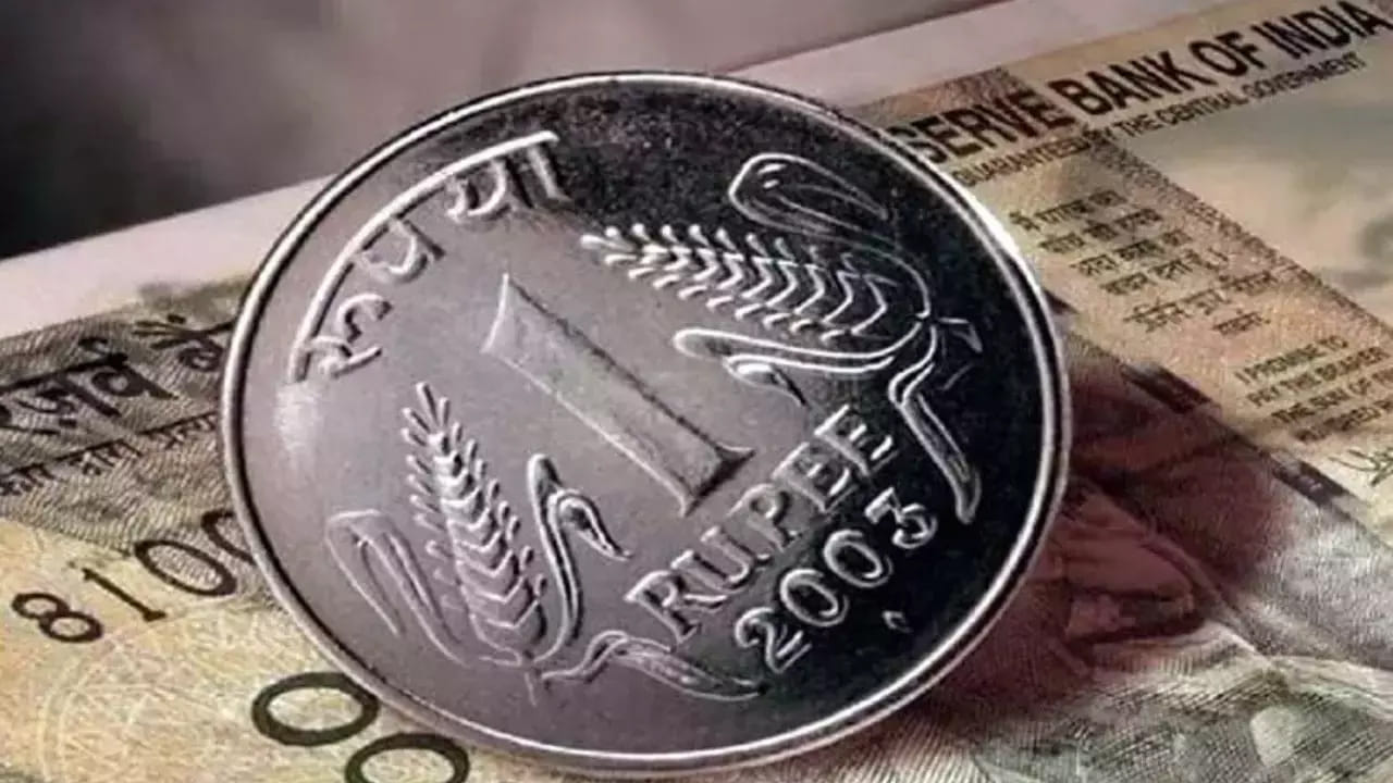 ఆల్ టైం రికార్డ్ కనిష్ట స్థాయికి రూపాయి పతనం.. కారణాలు ఇవే.. | The ...