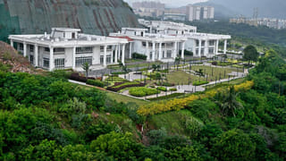 Andhra: చేతిలో రూపాయ్ లేదు.. కానీ.! ఆ చిన్నారులు షాపింగ్ చేశారు.. కోరుకున్న బట్టలు కొనుక్కున్నారు.. ఎలాగంటారా.?