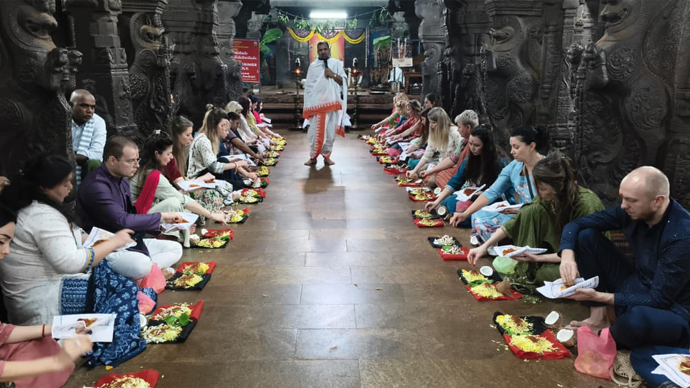 Andhra: ఇది కదా సనాతన ధర్మం గొప్పతనం.. రాహు కేతు పూజ చేసిన పదుల కొద్దీ రష్యన్లు..