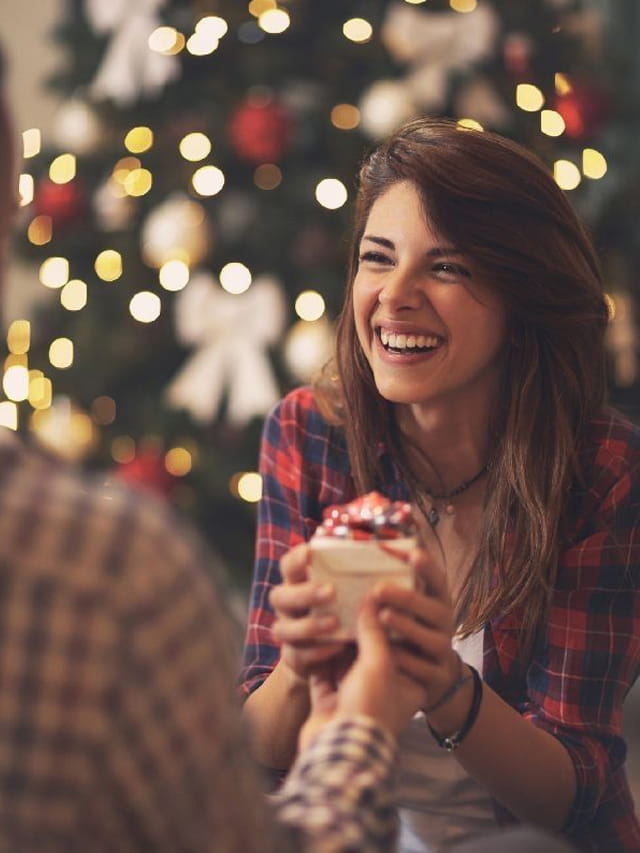 సాఫ్ట్వేర్ పోరగాళ్లూ.! సీక్రెట్ శాంటాలో అమ్మాయి పేరు వచ్చిందా.? ఇవే బెస్ట్ గిఫ్టులు..