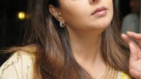 90 సినిమాల్లో నటించిన హీరోయిన్​.. పెళ్లికి మాత్రం నో!