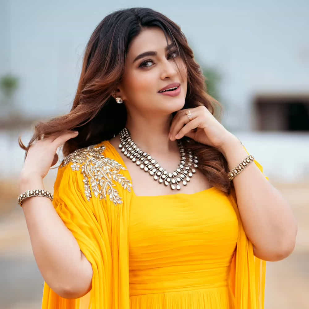 ప్రతి రోజూ శరీరానికి అవసరమైన విభిన్న వ్యాయామాలు చేస్తానని.. బరువు తగ్గేందుకు కూడా వర్కవుట్స్ చేస్తానని తెలిపింది. చిన్నప్పటి నుంచి ఇంట్లో చేసిన ఆహారం అంటే తనకు చాలా ఇష్టమని.. తక్కువ కేలరీలు ఉండే ఆహారాన్ని తీసుకుంటానని చెప్పుకొచ్చింది.
