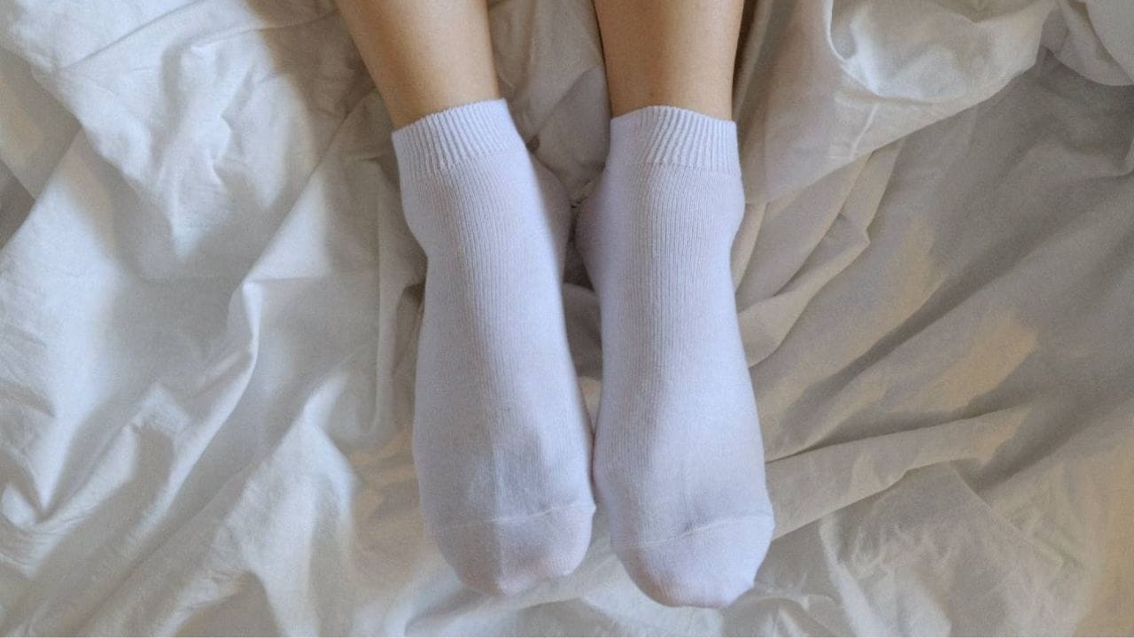 Wearing Socks: సాక్సులకు, నిద్రకు లింకేంటి! గాఢ నిద్ర కోసం వేసుకోవాలా? వద్దా?