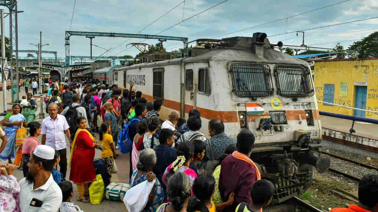 Indian Railways: రైల్వేశాఖ బిగ్ యాక్షన్.. 3 కోట్ల ఐడీలు బ్లాక్.. తత్కాల్ చీకటి దందాకు చెక్..