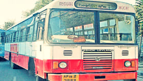 గుడ్‌న్యూస్‌.. టిక్కెట్‌ ధర తగ్గించిన TGSRTC..!