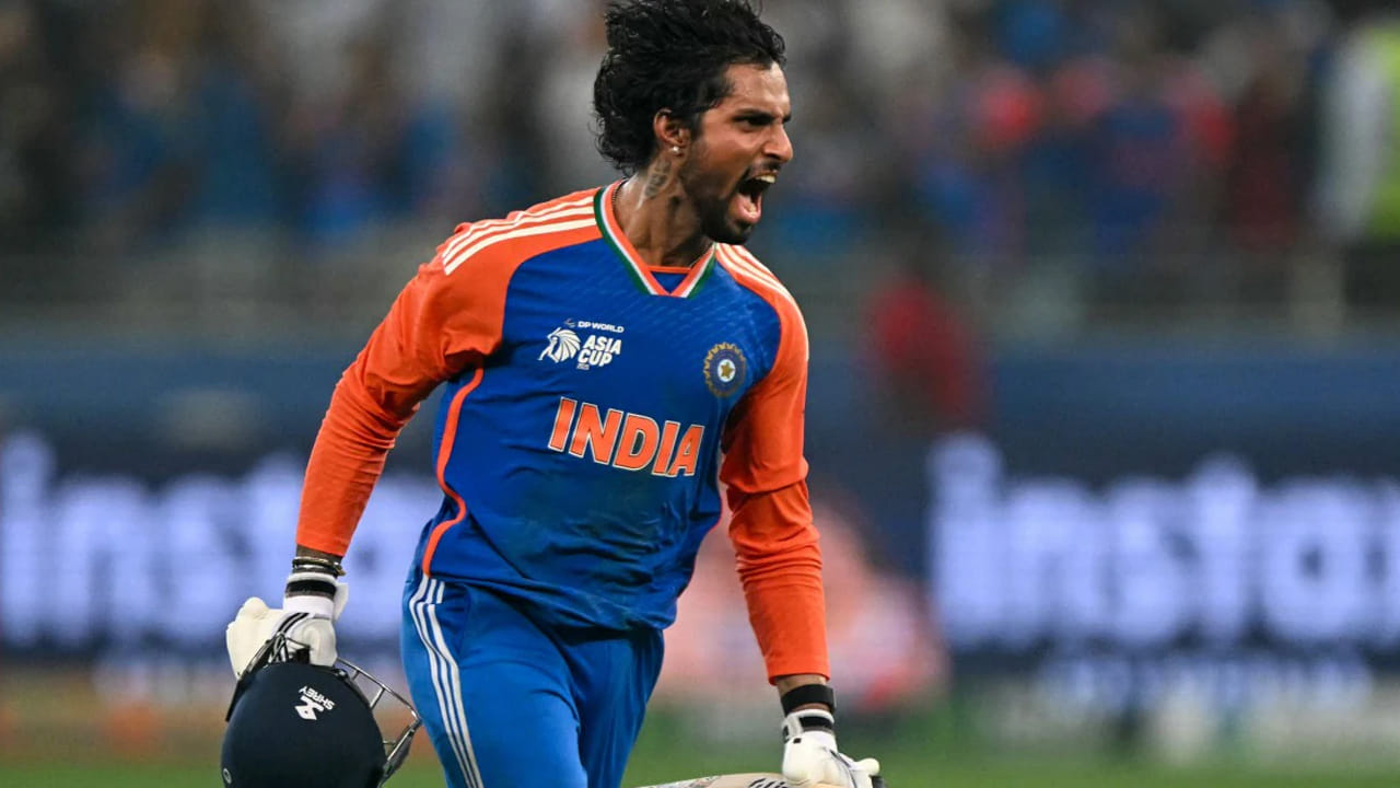 Tilak Varma: కటక్ టీ20లో తెలుగబ్బాయ్ చారిత్రాత్మక రికార్డ్.. ఆ లిస్ట్‌లో తొలి భారతీయుడిగా..