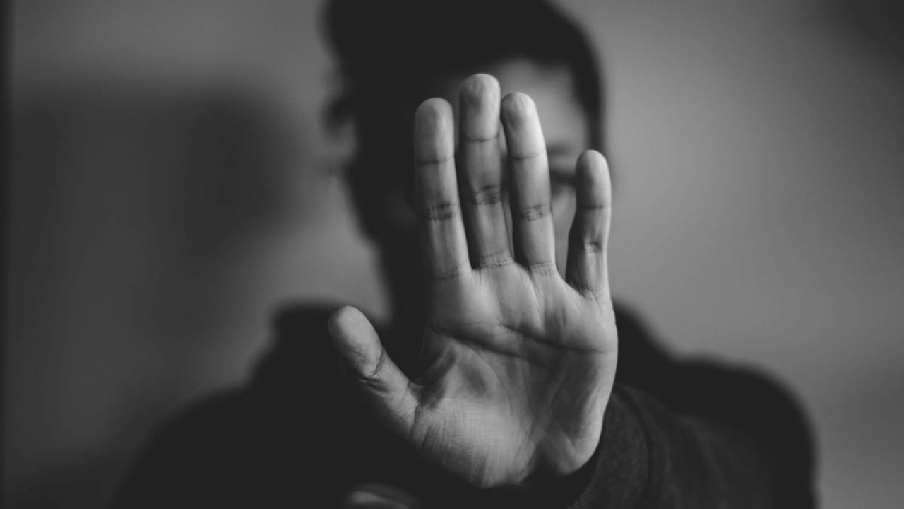 Toxic People: ఇలాంటి వ్యక్తులను మీ జీవితంలోకి అస్సలు రానివ్వొద్దు!