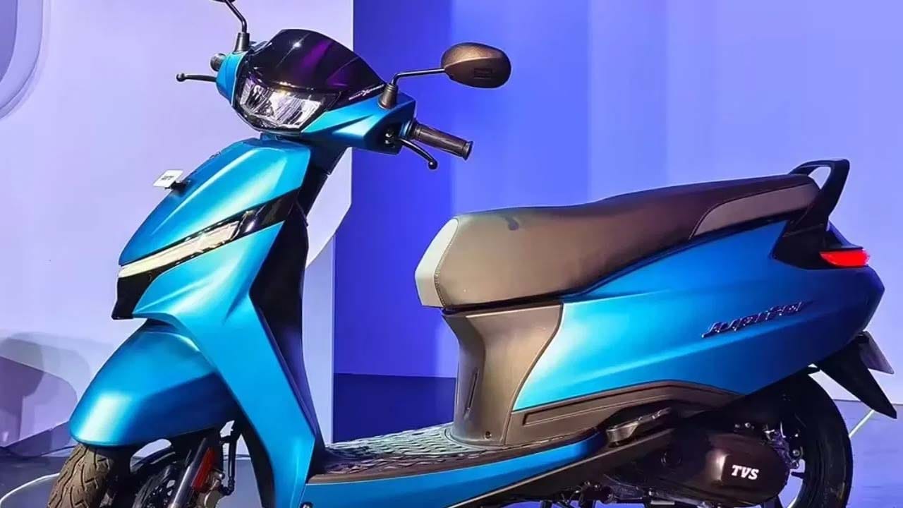 తర్వాత స్థానంలో టీవీఎస్ జూపిటర్ ఉంది. ఇది 124,782 యూనిట్లను విక్రయించింది. ఇది సంవత్సరానికి 25.1 శాతం వృద్ధిని నమోదు చేసింది. ఇది భారతదేశంలో రెండవ అత్యధికంగా అమ్ముడైన స్కూటర్‌గా నిలిచింది.