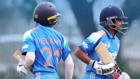 బౌలర్ల భీభత్సం..బ్యాటర్ల విధ్వంసం..శ్రీలంక పని పట్టిన యువ కెరటాలు