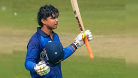 54 బంతుల్లో 150..డివిలియర్స్‎కు రిటైర్మెంట్ గిఫ్ట్ ఇచ్చిన వైభవ్