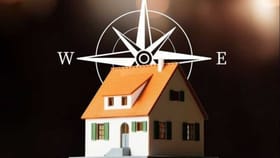 వాస్తు టిప్స్ : కష్టపడి పని చేసినా ఇంటిలో డబ్బు నిలవడం లేదా?