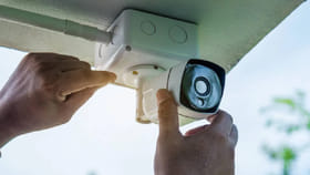 సీసీటీవీ కెమెరా ఈ దిశలో ఉంటే మీ కొంప మునిగినట్టే.. పెట్టుకునే..