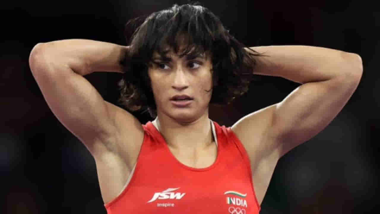 Vinesh Phogat : రెజ్లర్ వినేశ్ ఫోగట్ యూ-టర్న్..రాజకీయాల నుంచి మళ్లీ మ్యాట్ పైకి రీ ఎంట్రీ..టార్గెట్ అదే