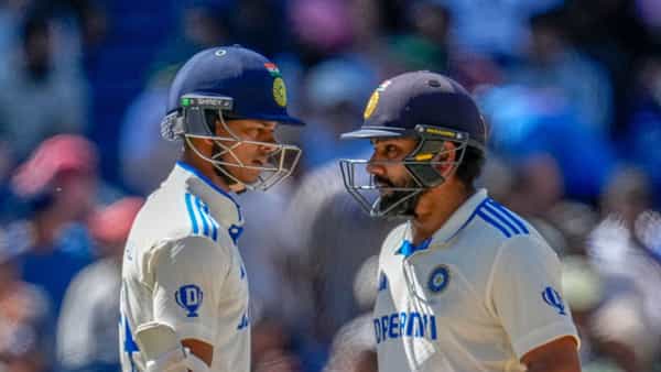 Rohit Sharma: 15 రోజుల ముందే చెప్పేసిన హిట్మ్యాన్.. జైస్వాల్ అరంగేట్రం వెనుక రోహిత్ మాస్టర్ ప్లాన్..!